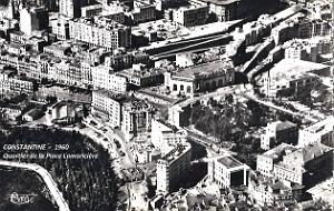 Constantine - Vue aerienne - Quartier de la Place Lamoriciere - 1950